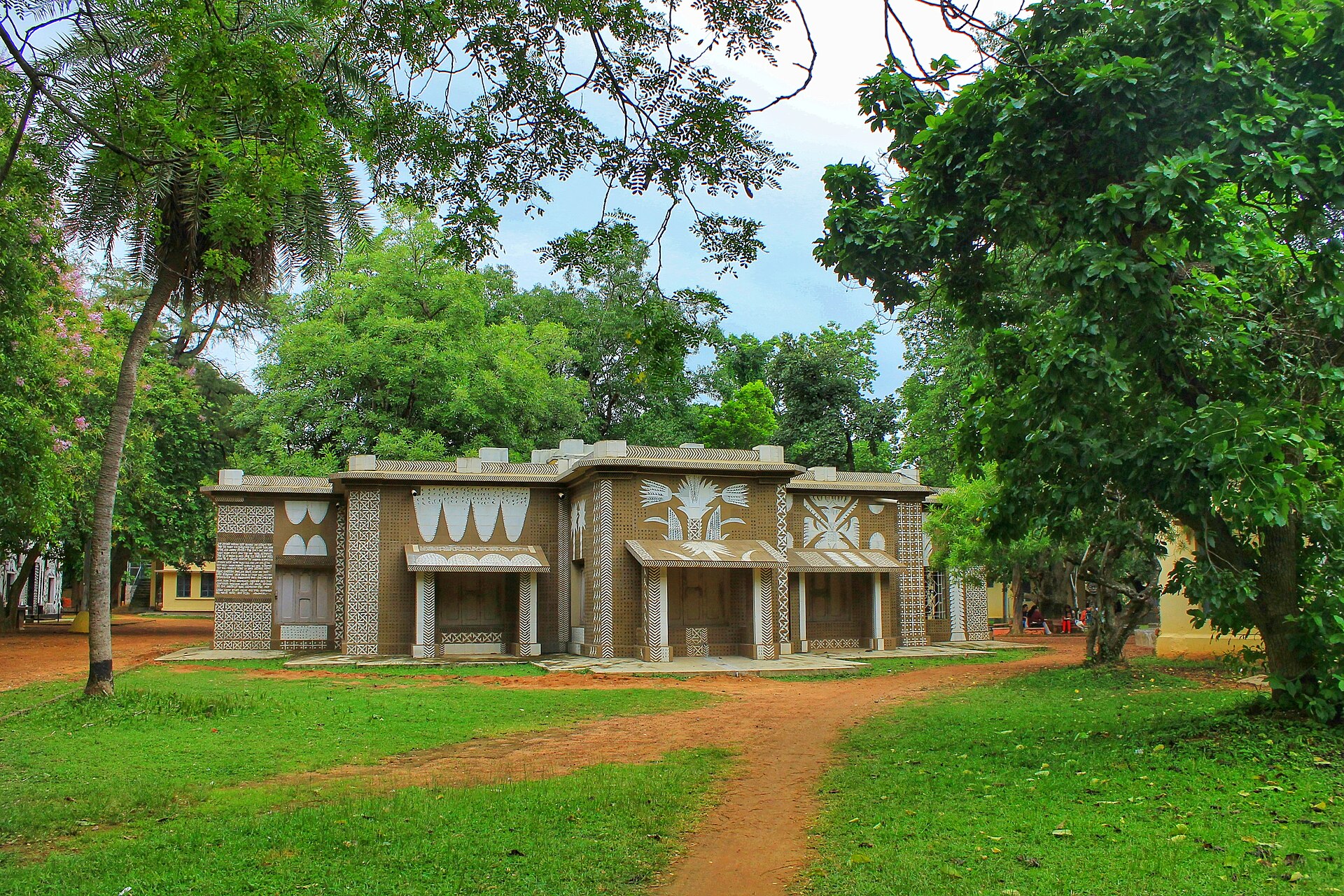 Kala Bhavana — Institute of Fine Arts, Visva-Bharati